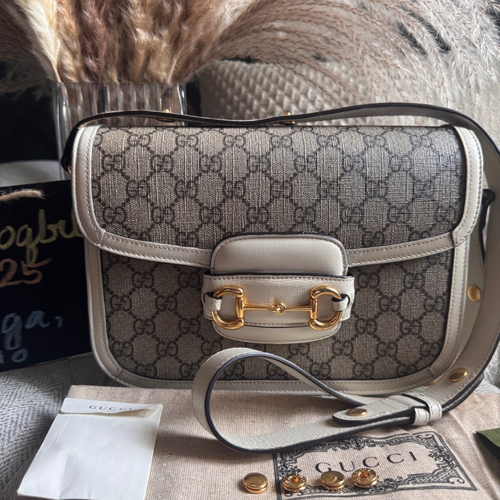 ♥️ SOLD on IG♥️ Gucci Supreme Horsebit 1955 Medium Bag